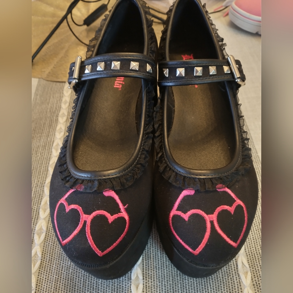 Demonia ruffled platform Mary Jane shoes black with red heart size 10.5 …